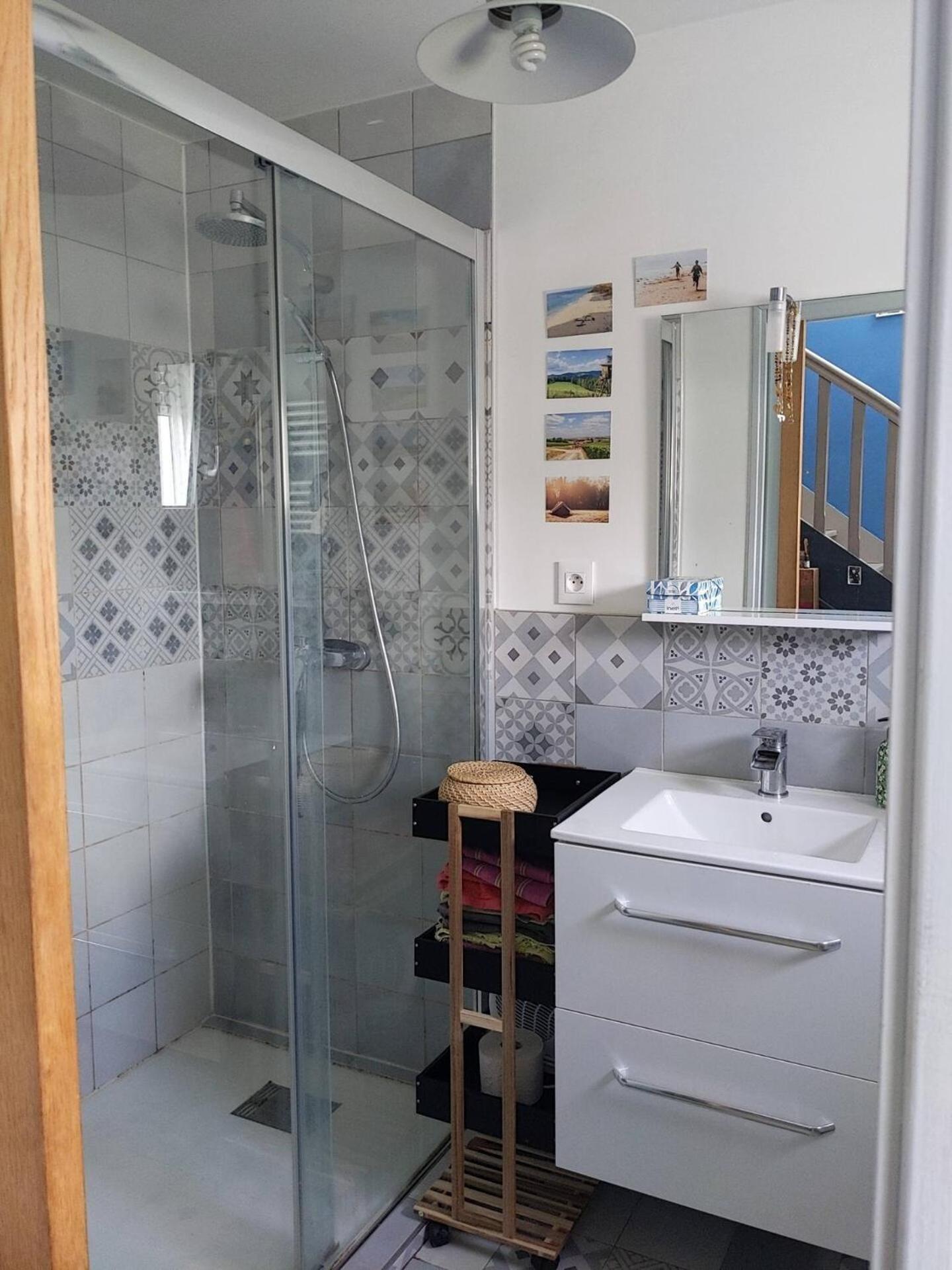 Crach Chambre 2Eme Etage Avec Bureau, Wc Et Lavabo Prive, Au Calme En Impasse, Bourg 300M Et Bras De Mer 1Km! 아파트 외부 사진
